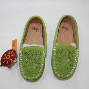 Dije Women's Suede Moccasins Green Size 6
PLEASE READ description!